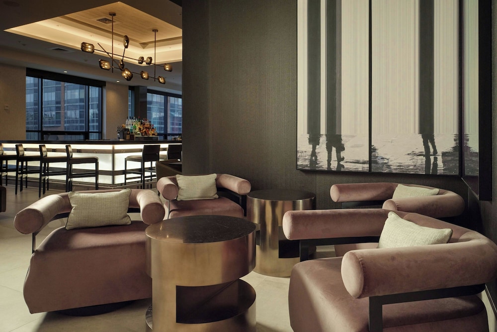 AC Hotel Burlington 28/50