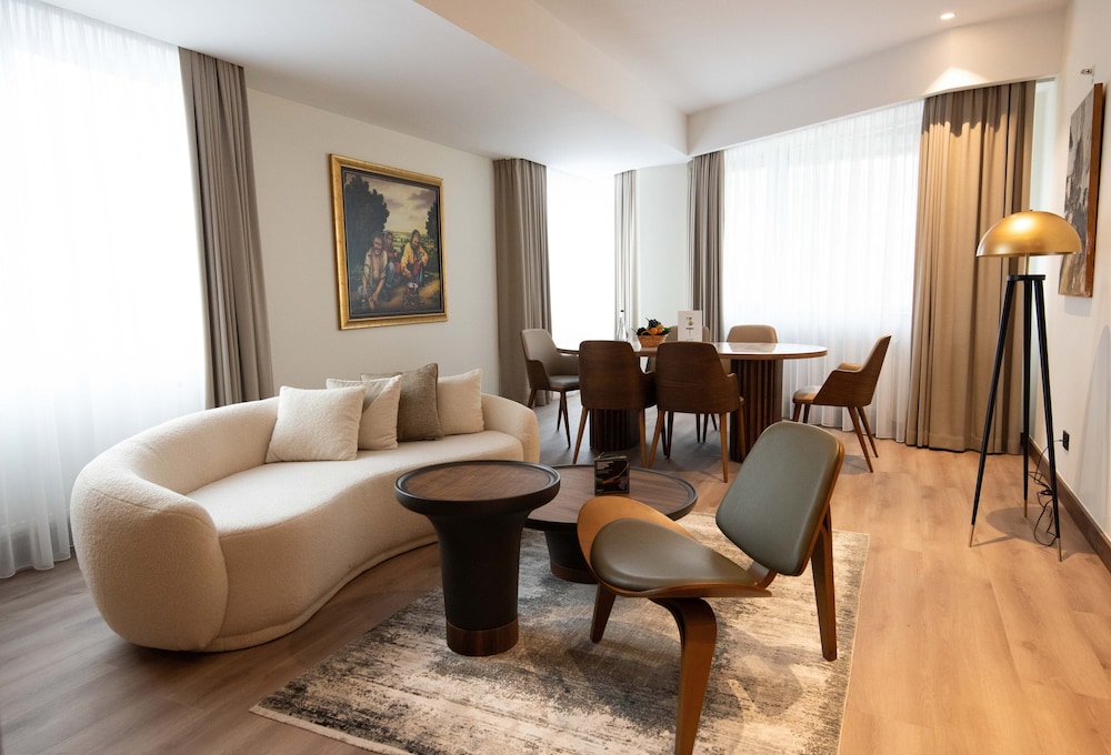 Holiday Inn Belgrade 47/71