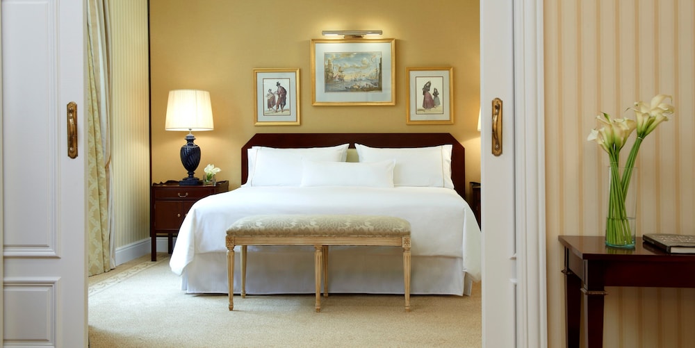 The Palace, A Luxury Collection Hotel 14/42