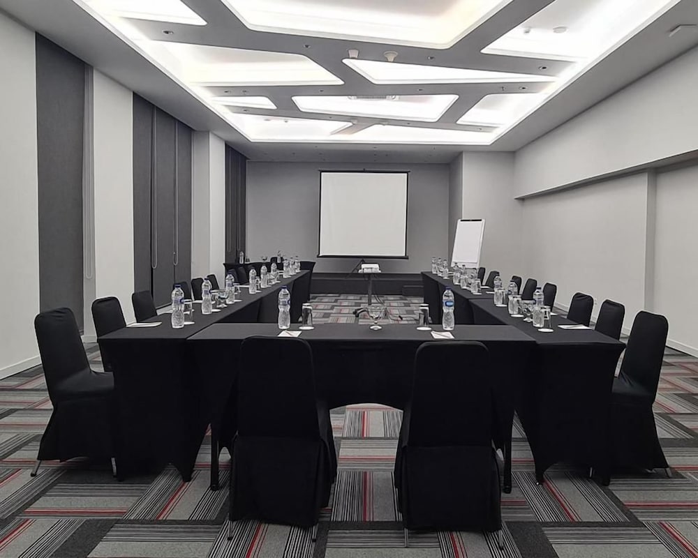 Asyana Kemayoran Jakarta 20/26