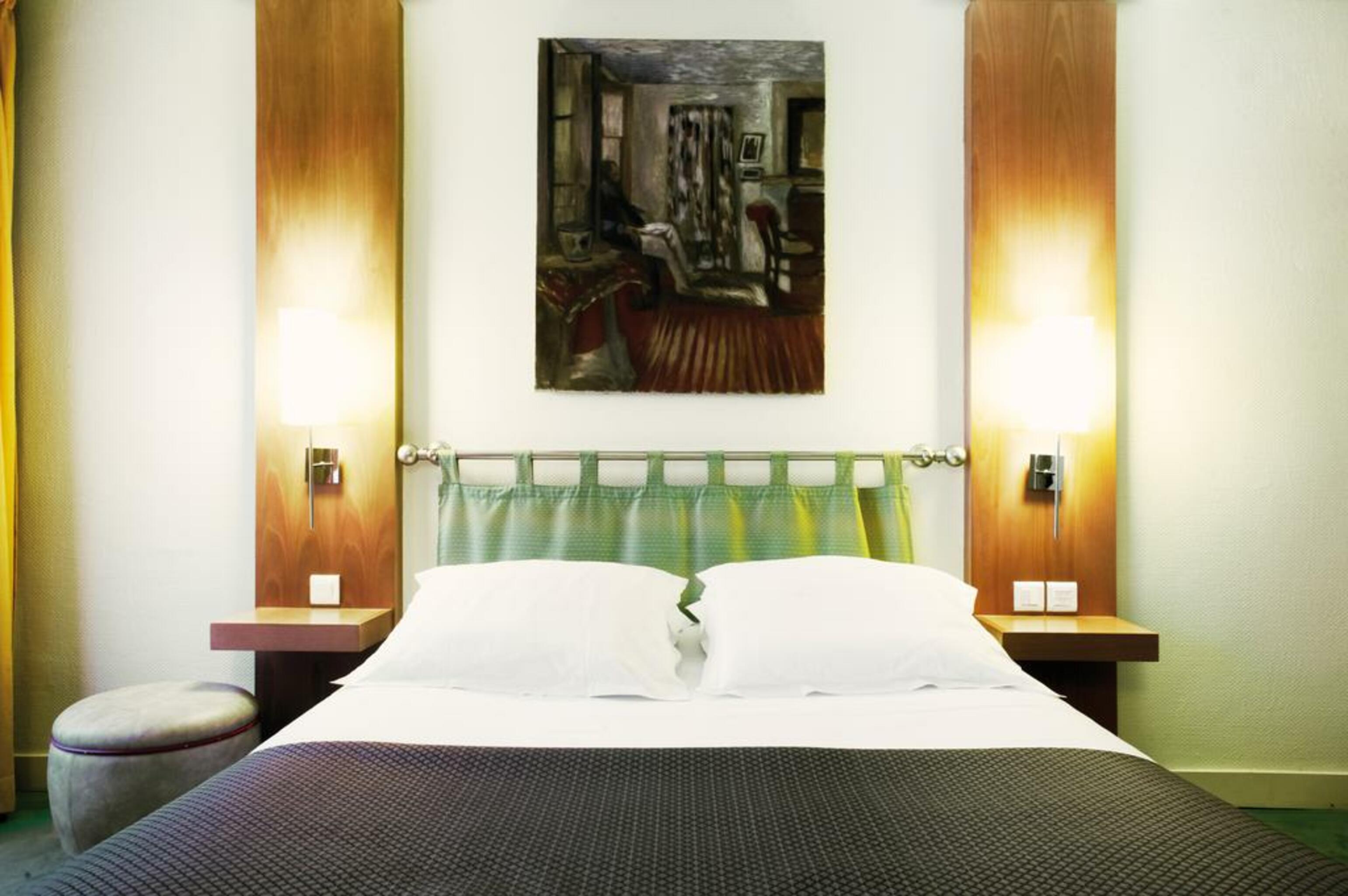 غرفة قياسية مزدوجة، New Hotel Opera 2/3