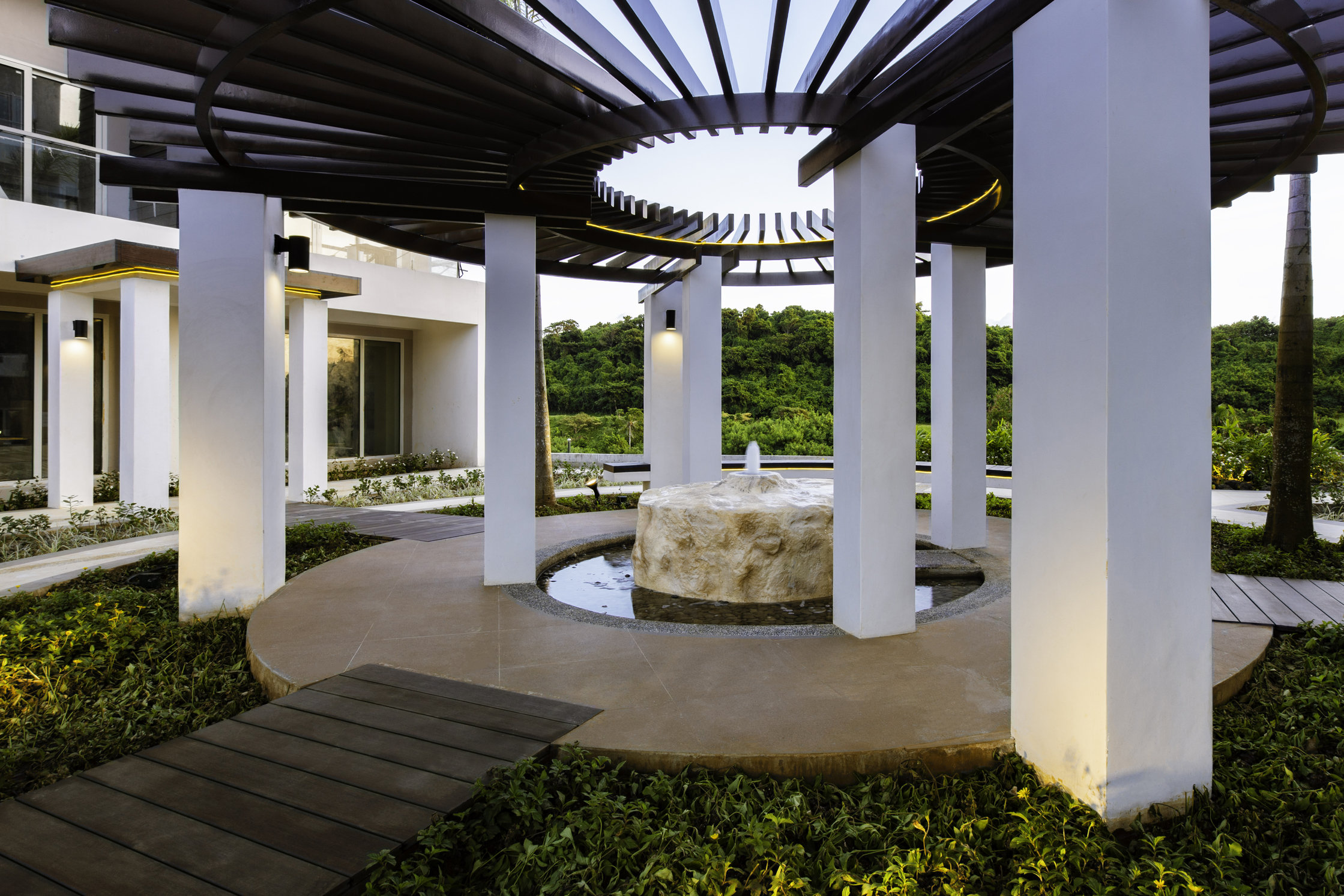 Belmont Hotel Boracay 53/55