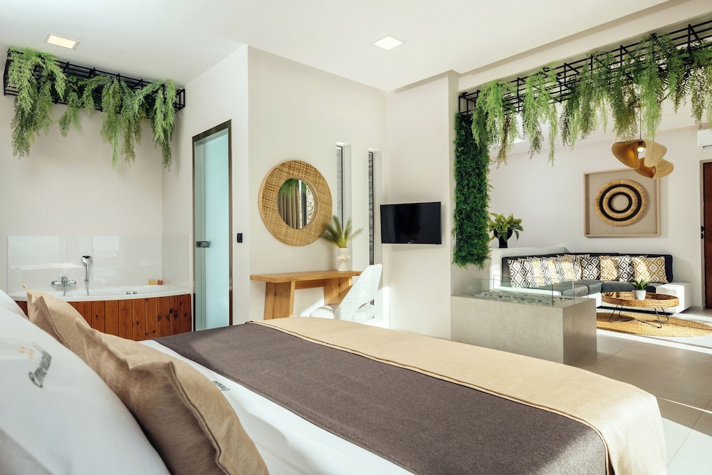 Honeymoon, Allure, Suite, King Bed, Ocean View