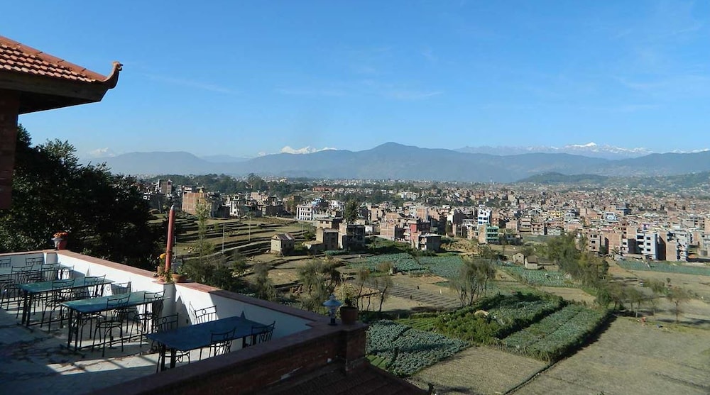 Bhaktapur Paradise Hotel 37/40