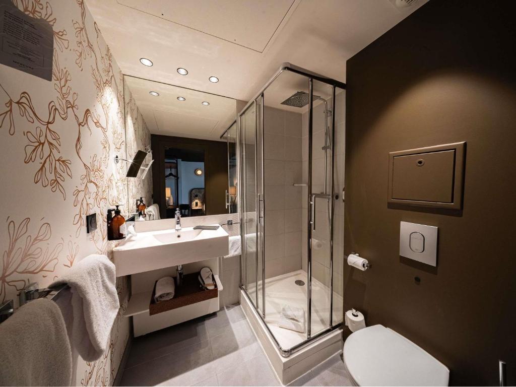 Mercure Paris Levallois Perret 62/63