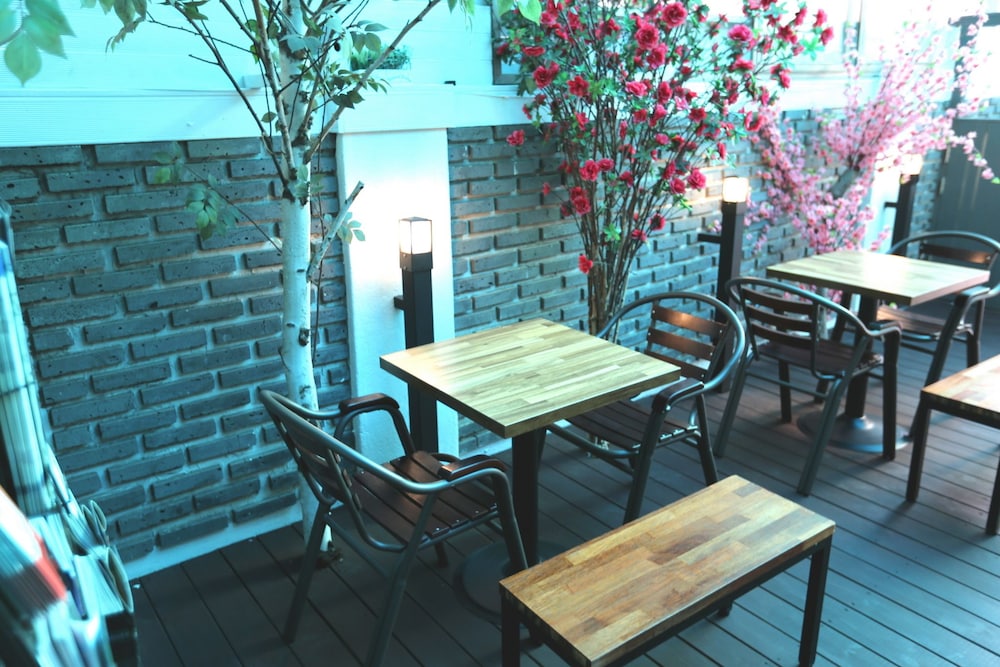 Must Stay (ex. Seoul Backpackers) 40/47