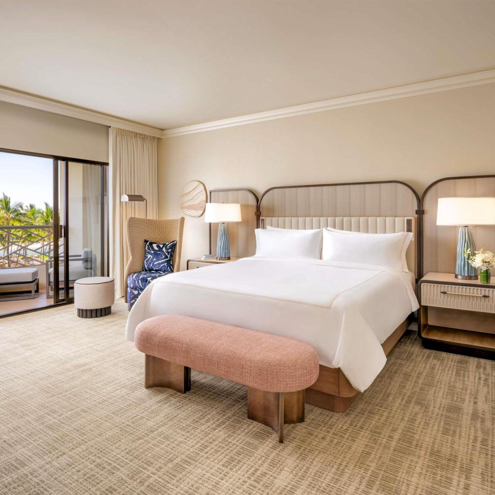 1 Bedroom, Fairmont Gold, Suite, King Bed, Accessible