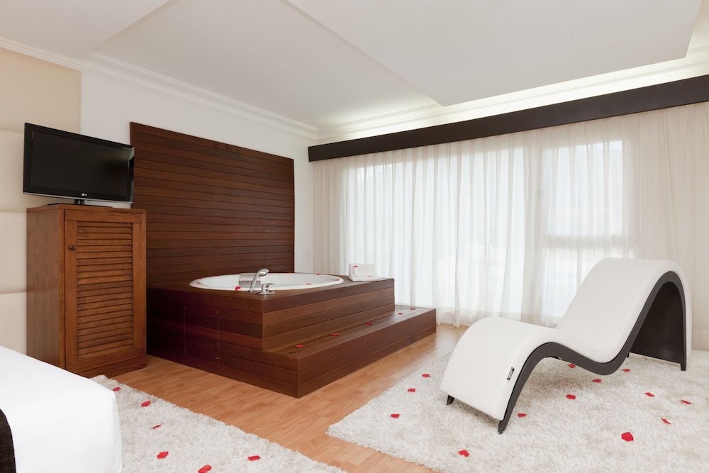 Senator Marbella Spa Hotel 56/76