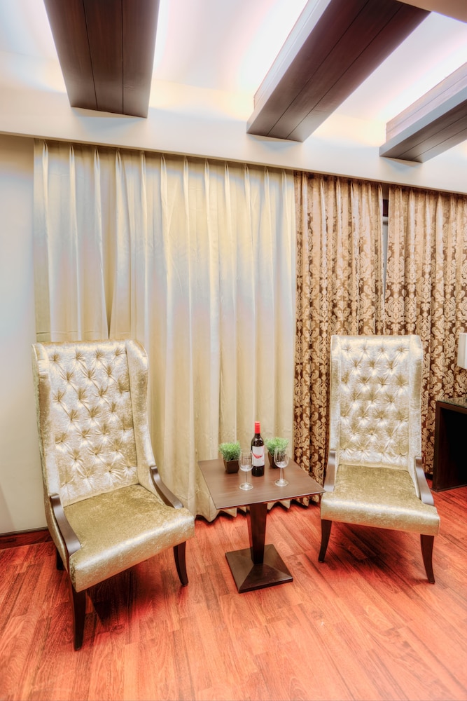 Mercure Chandigarh Tribune Chowk 47/66