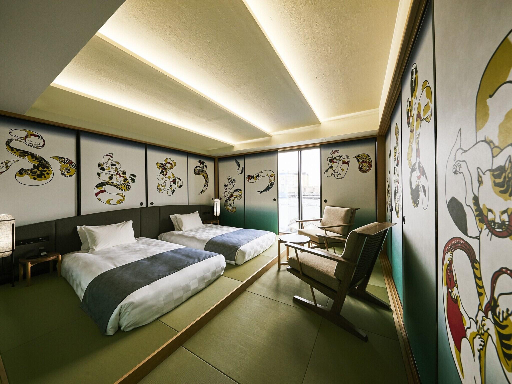 Japanese, Twin Beds