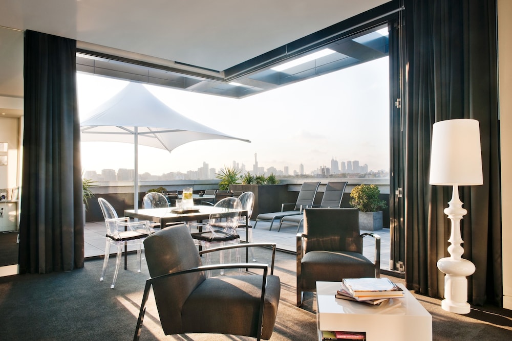 The Cullen Melbourne - Art Series 47/56