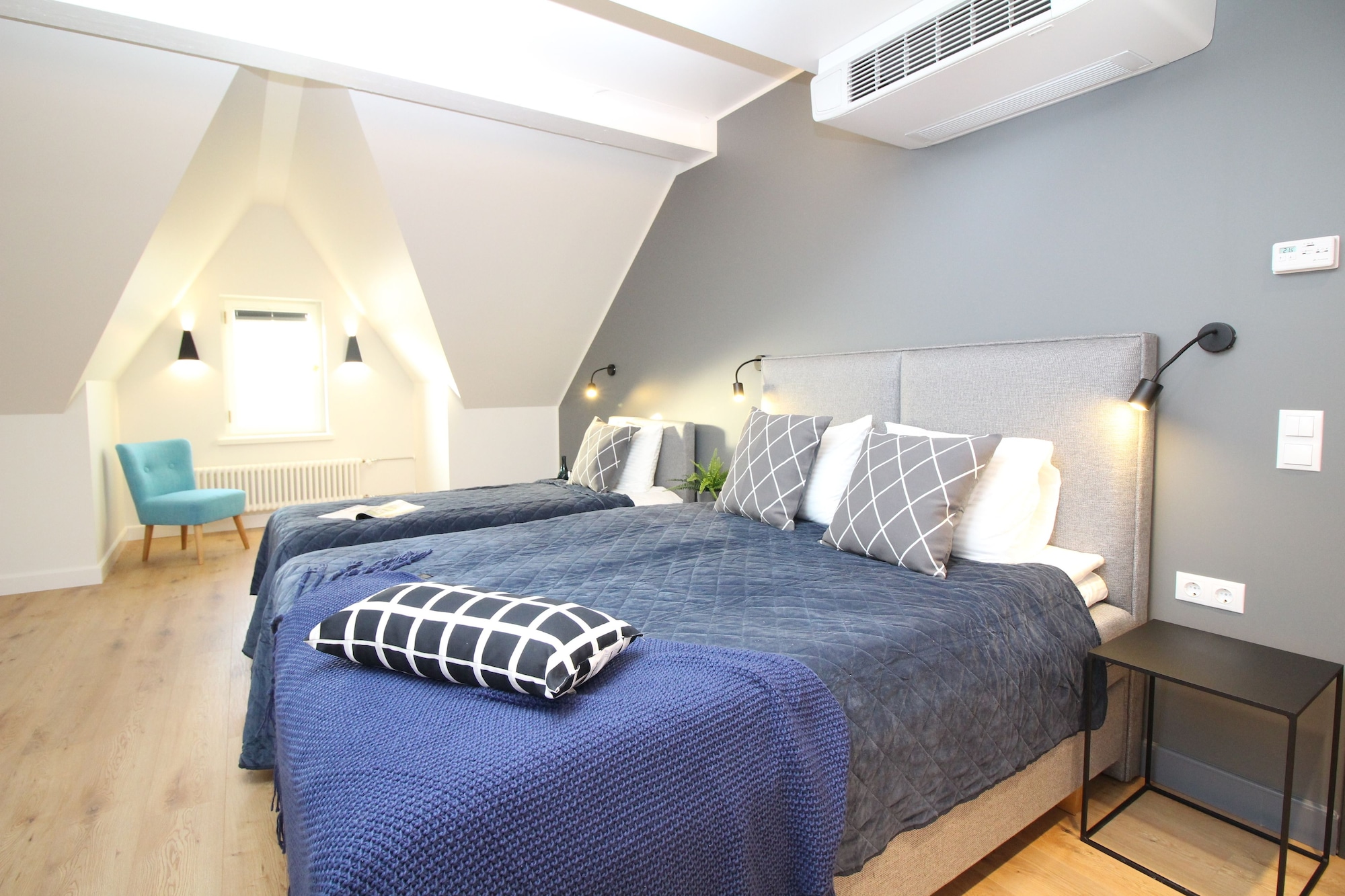 3 Bedrooms, Apartment, 2 Queen and Twin Beds, Sofa, Sauna