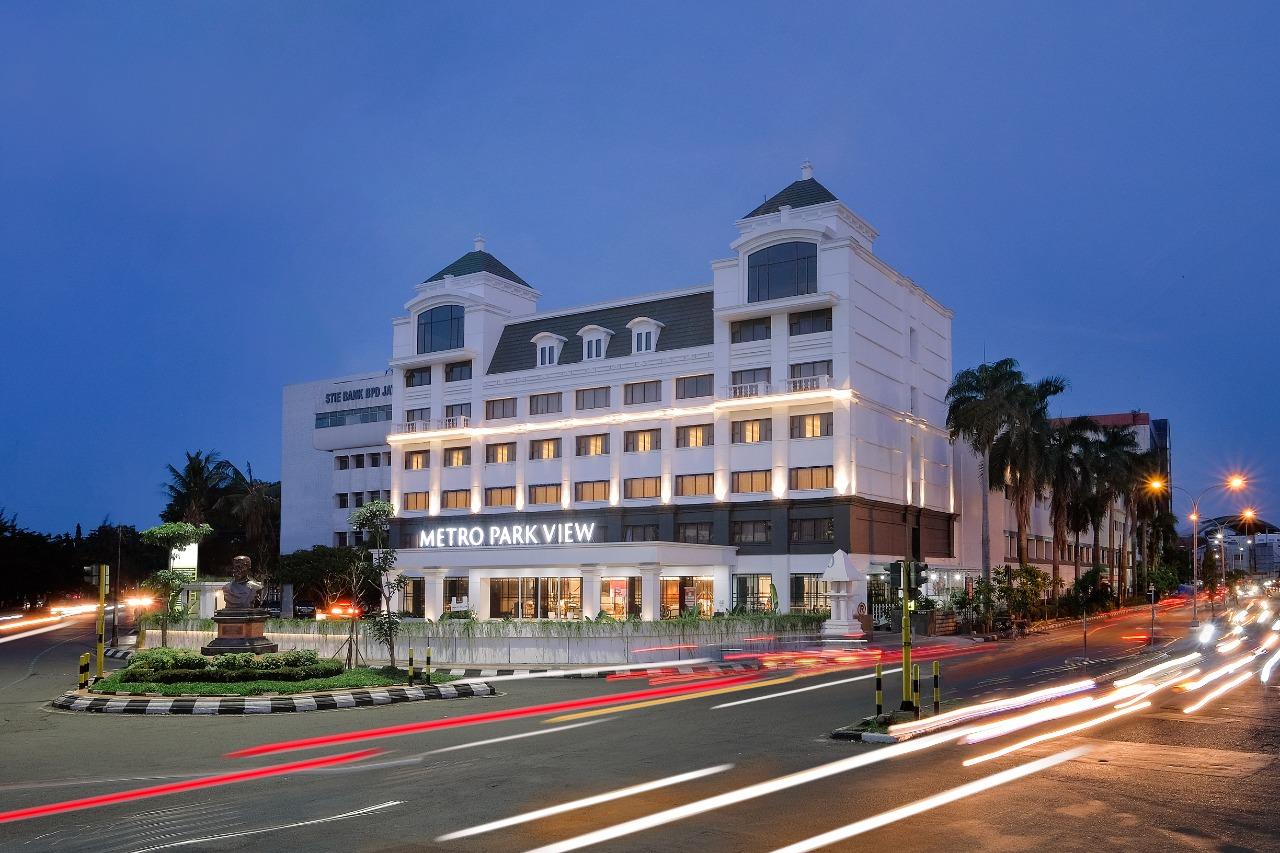 Metro Park View Hotel in SEMARANG