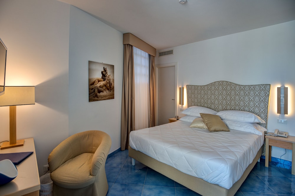 Boutique Hotel Helios - Adults Only 17/74