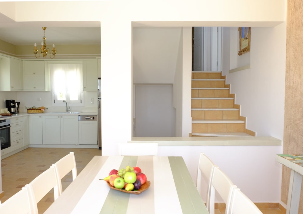 VALEA VILLA NAXOS 8/41