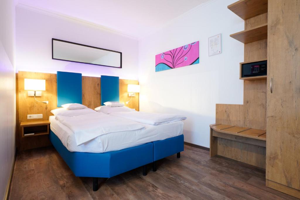 Hotel Bayerischer Hof 11/50