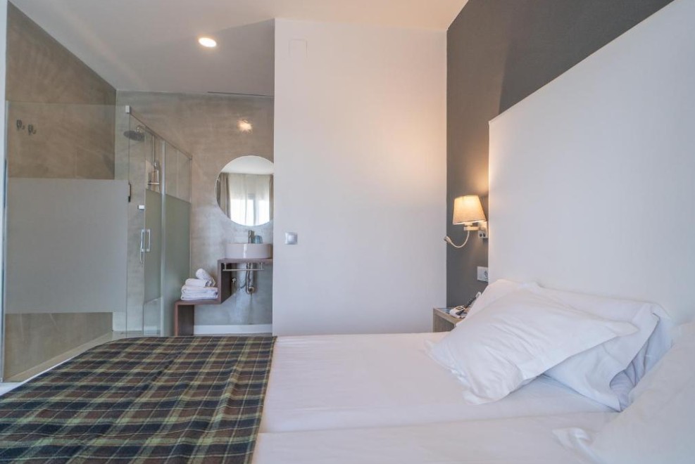 Anoreta Suites 2/8