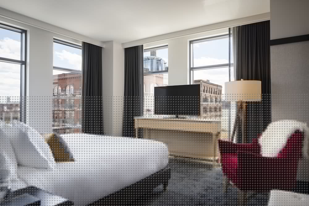 Kimpton Journeyman Hotel 15/80