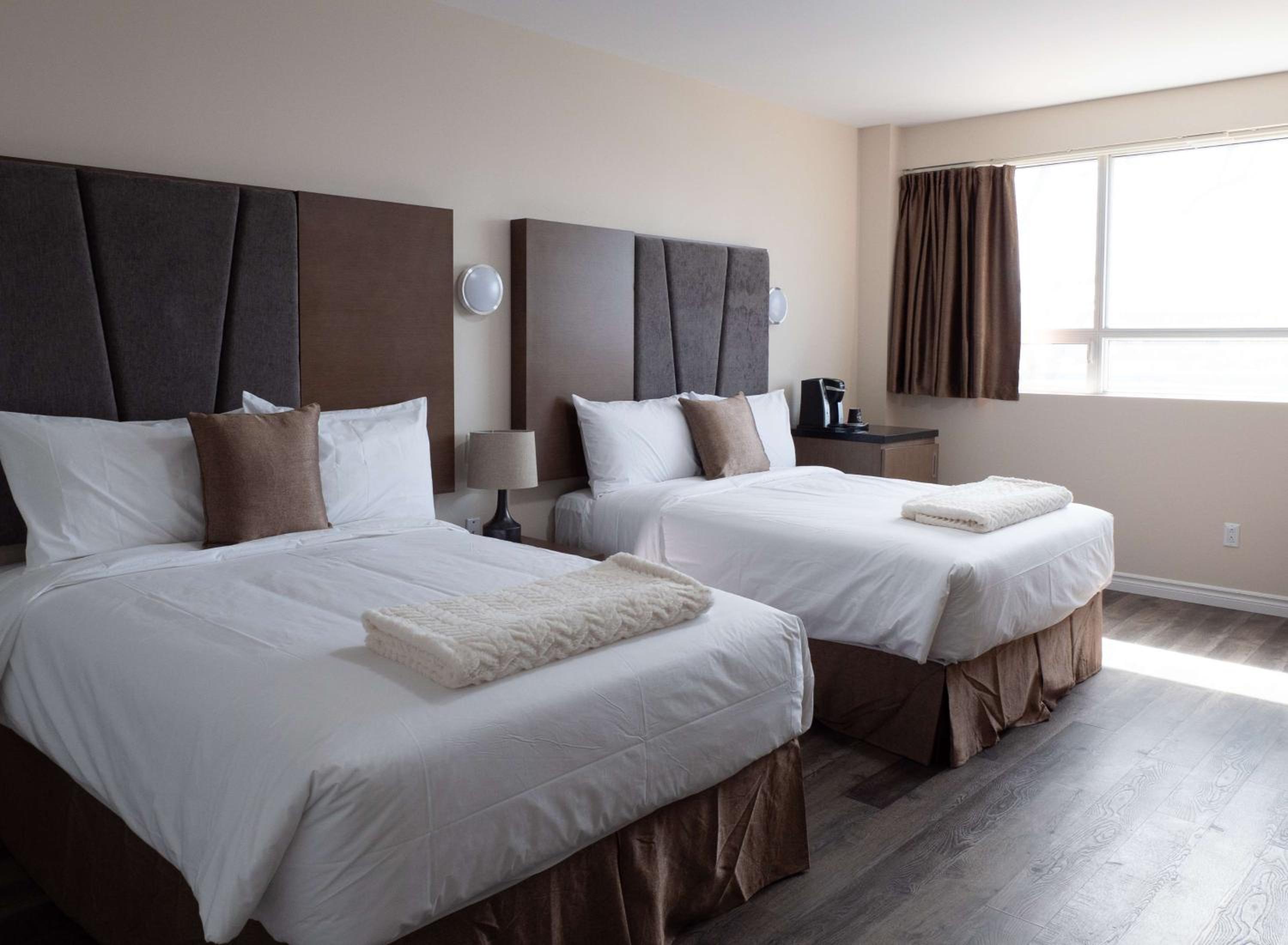 Standard, 2 Double Beds
