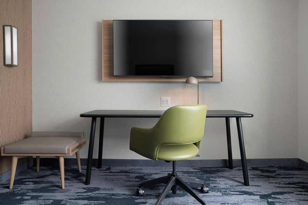 Fairfield Inn & Suites DeSoto Dallas South 38/44