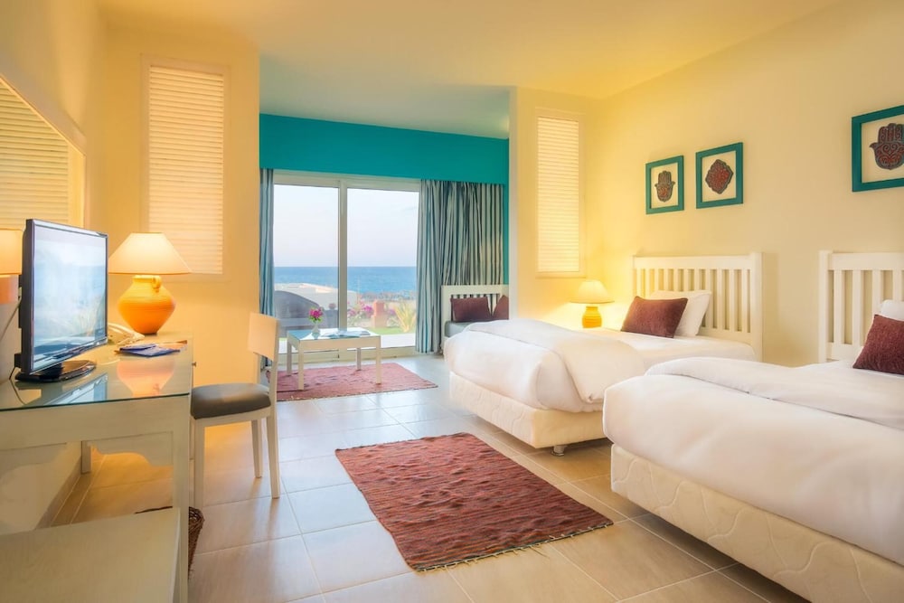 Caesar Bay Resort 9/50