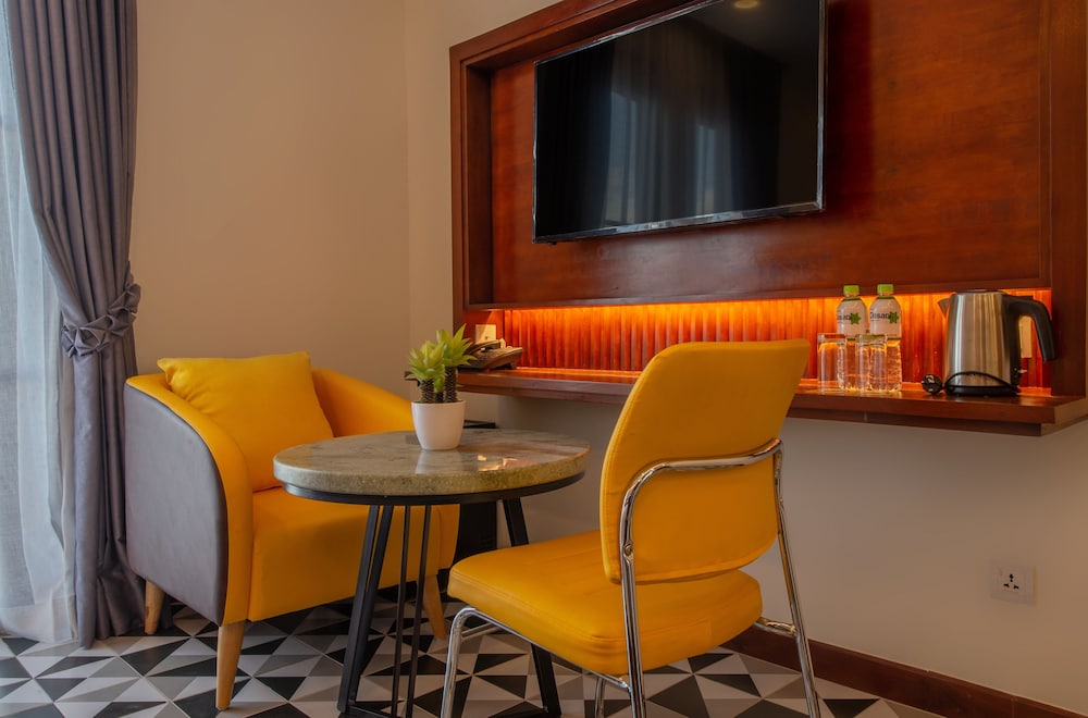 The Twizt - Lifestyle Hostel 32/48