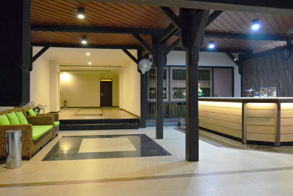 ARSELA HOTEL PANGKALAN BUN 4/42