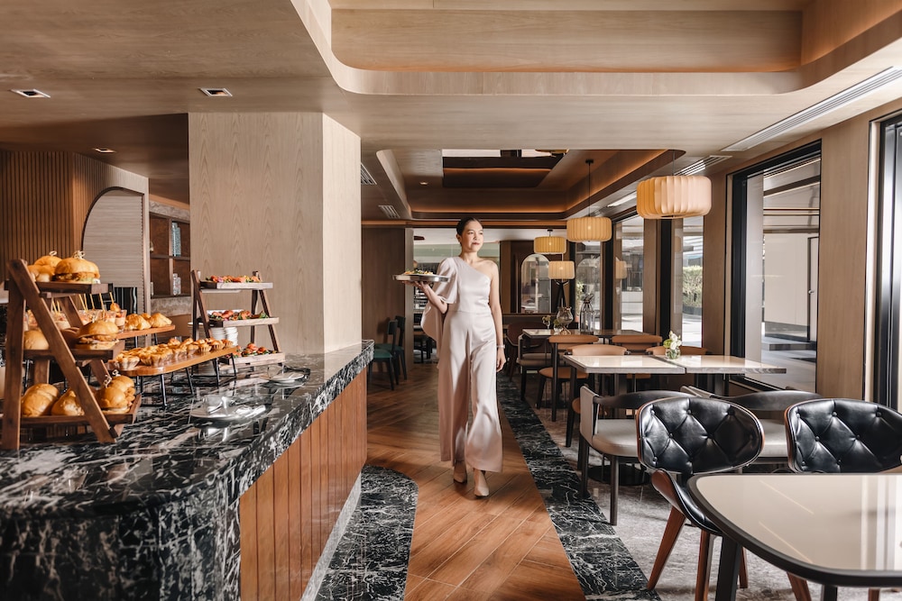 Court Wing Hotel Sukhumvit Bangkok 38/54