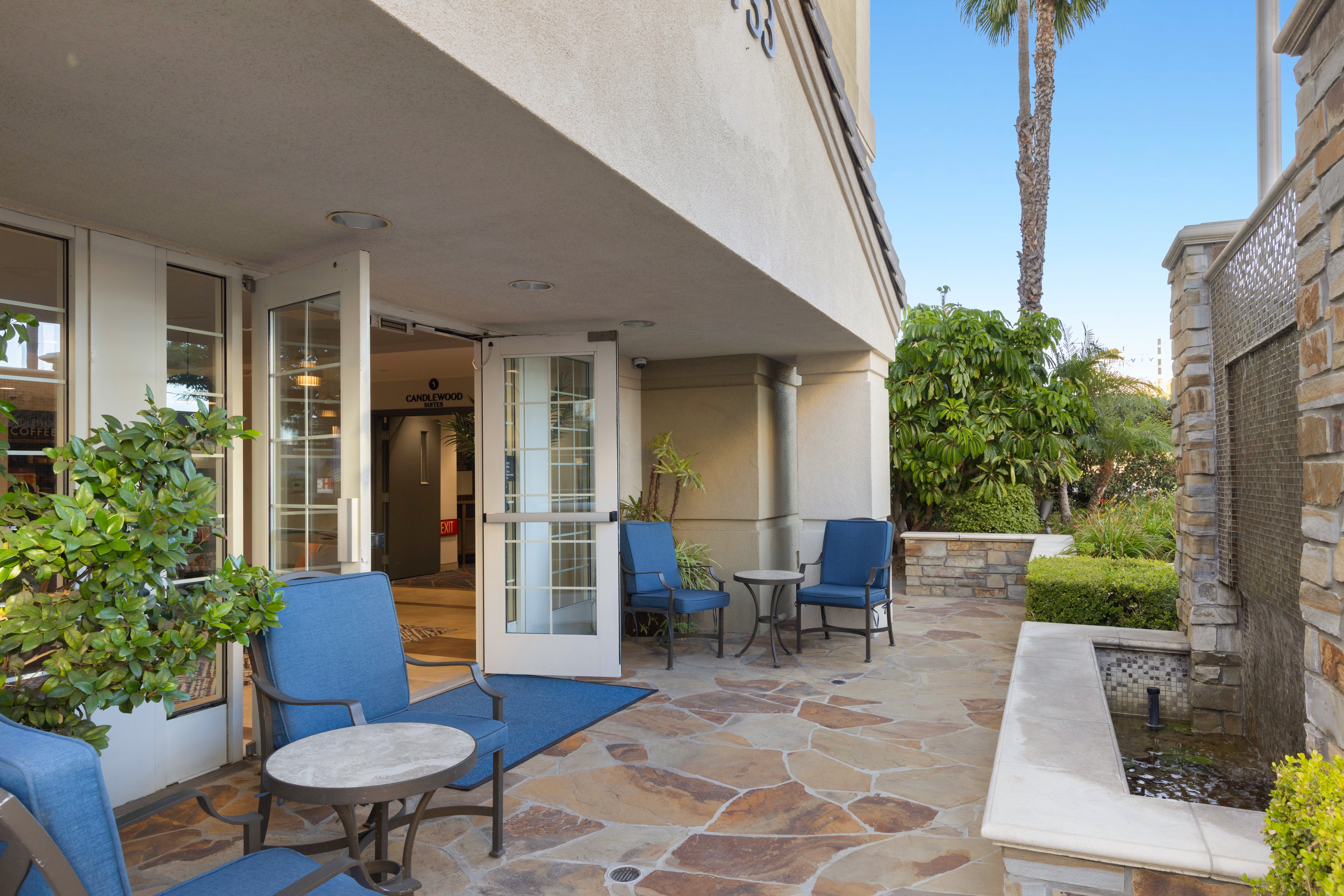 Candlewood Suites Anaheim - Resort Area 22/36