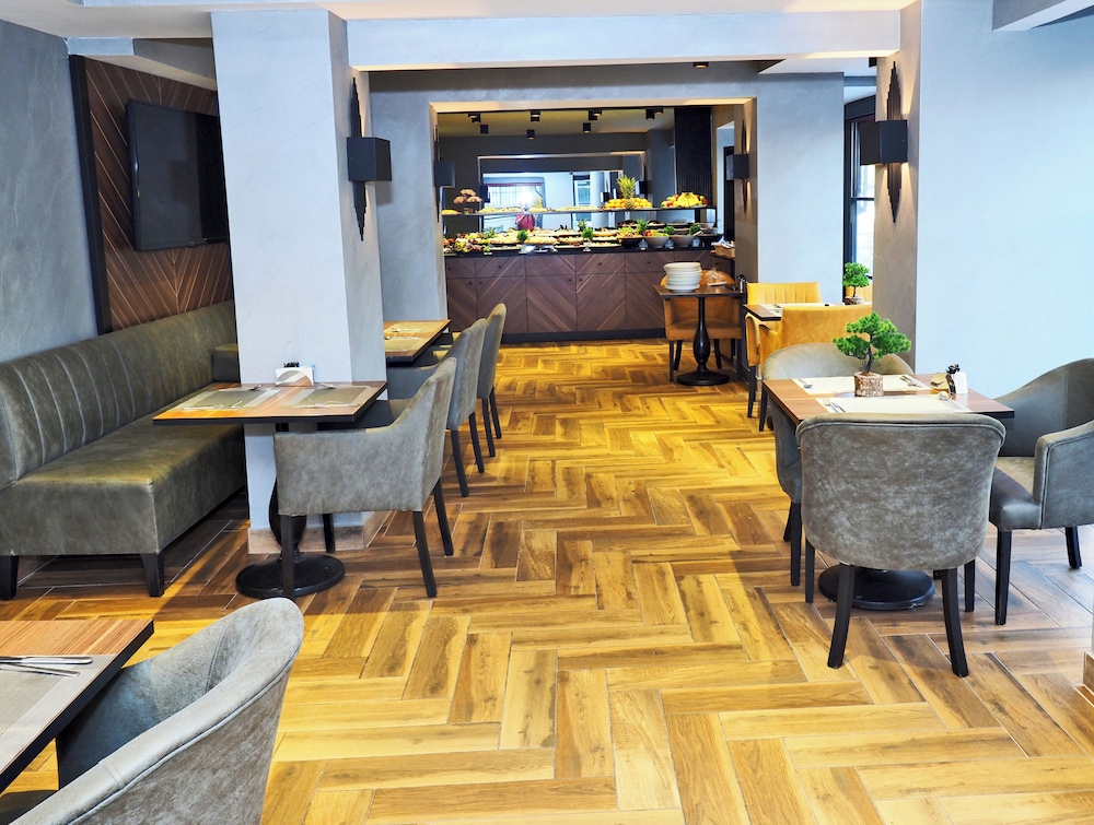 Best House Hotel 7/58
