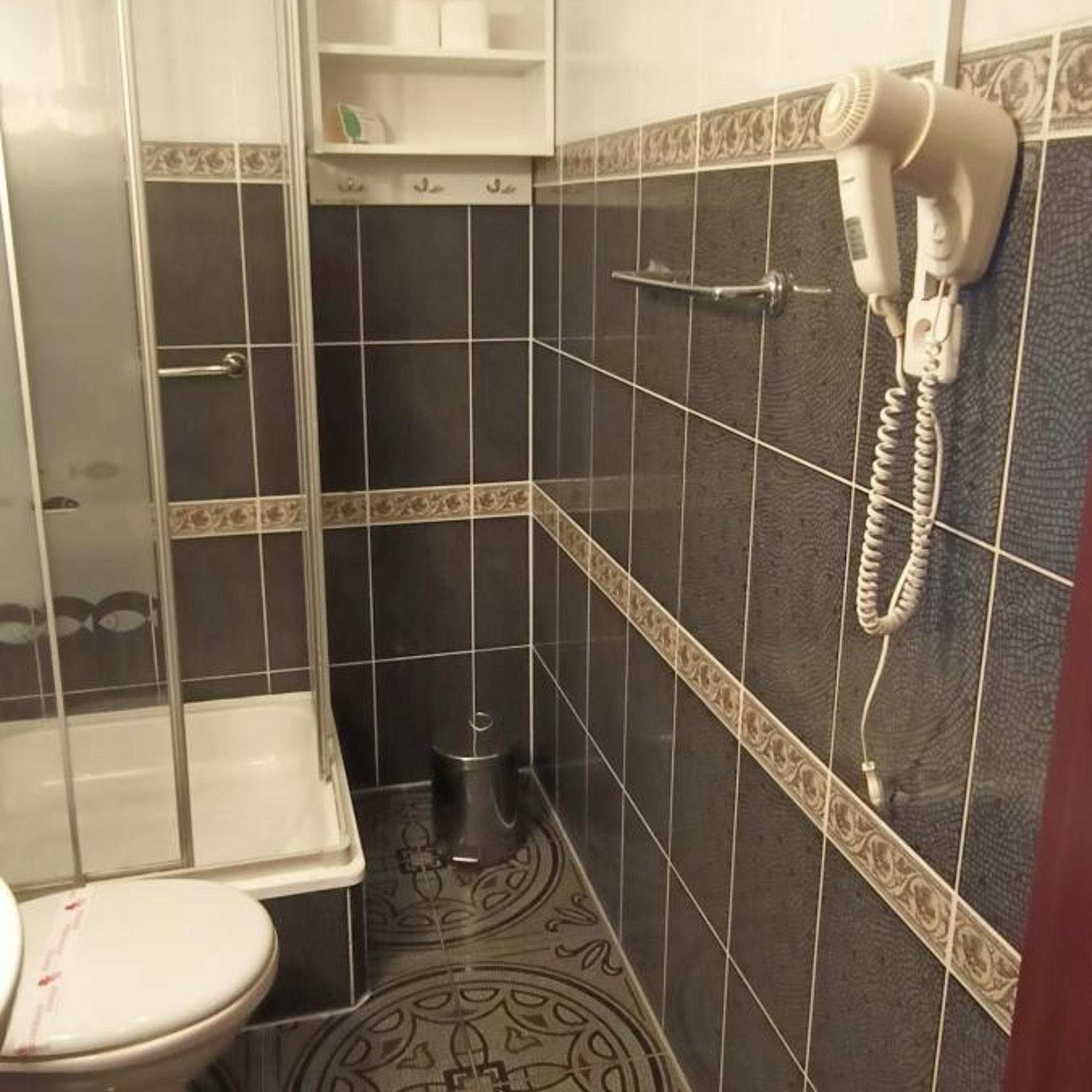 غرفة ديلوكس بسرير مزدوج بإطلالة على البحر بشرفة، Hotel Wodnik 6/6