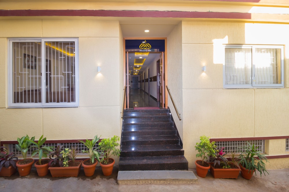 Treebo Arastu Inn 25/28