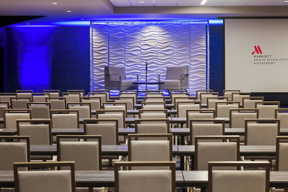 South Sioux City Marriott Riverfront Ex Delta Hotels South Sioux City Riverfront 58/75