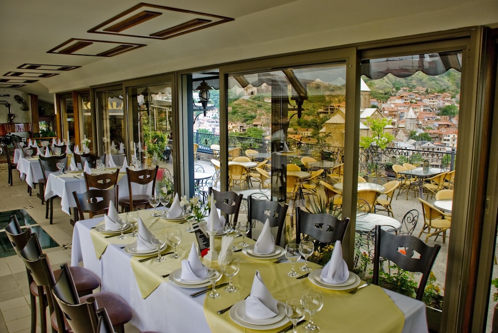 Kopala Hotel 40/55