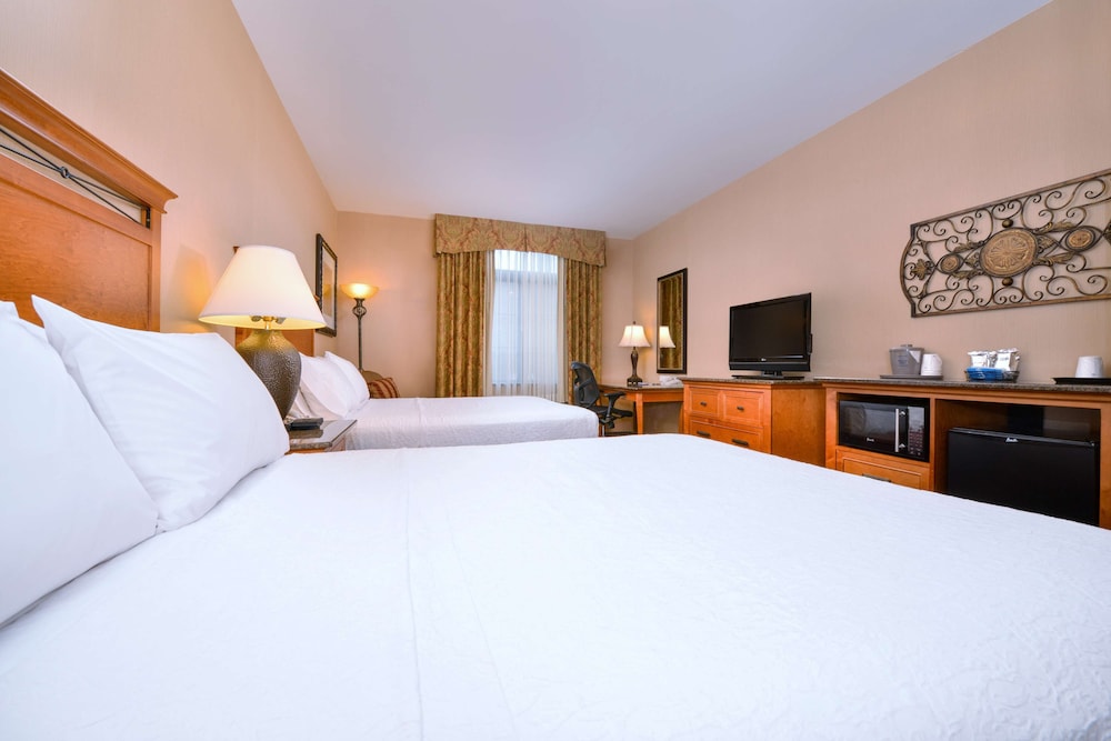 Hampton Inn and Suites Coeur D Alene 8/45