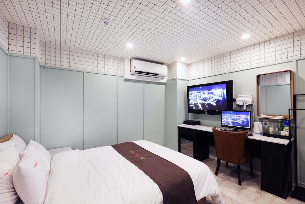 Sm Boutique Hotel 9/50