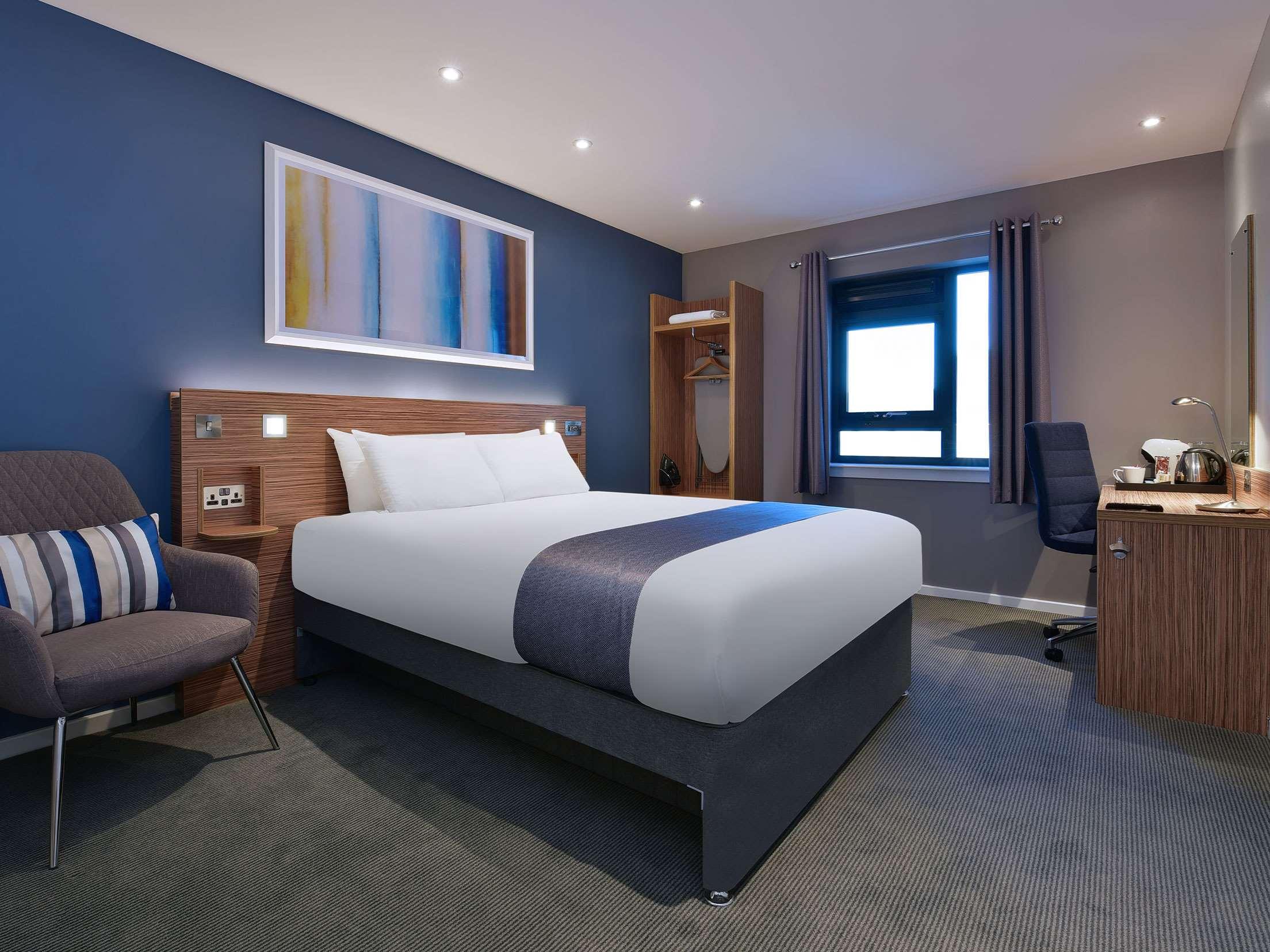 Travelodge Edinburgh Park 8/15