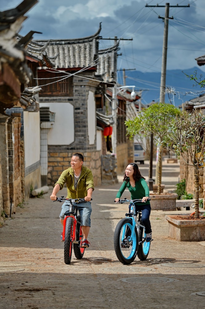 BANYAN TREE LIJIANG 40/50