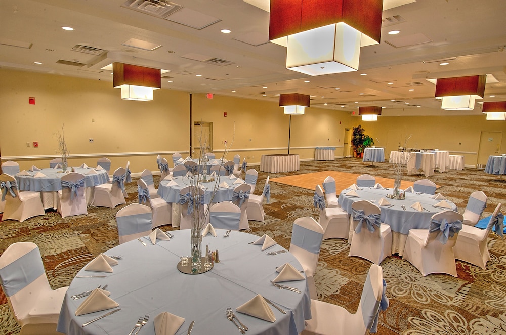 Holiday Inn Orlando East - UCF Area 48/59