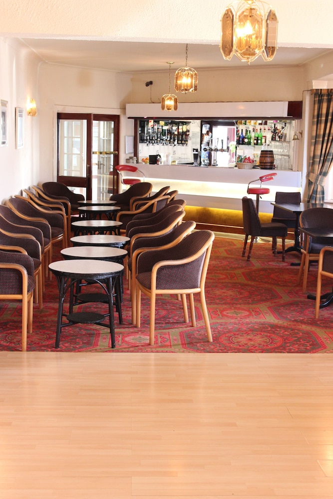 Headlands Hotel 38/50