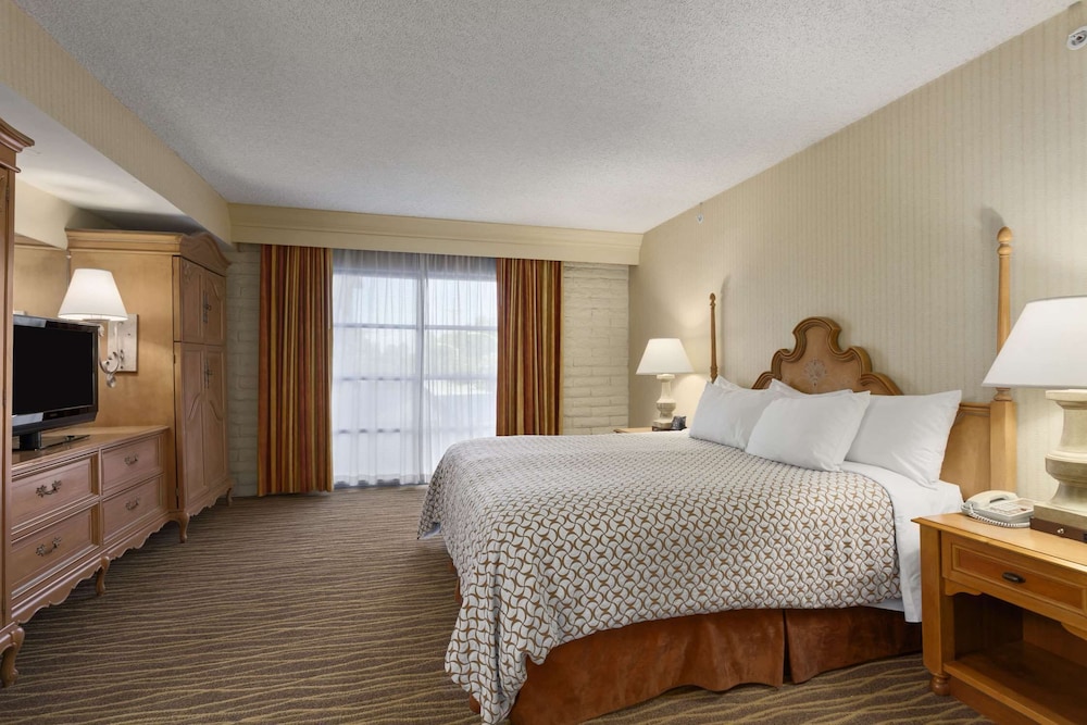 Motel6 Phoenix, AZ - Sky Harbor 12/56