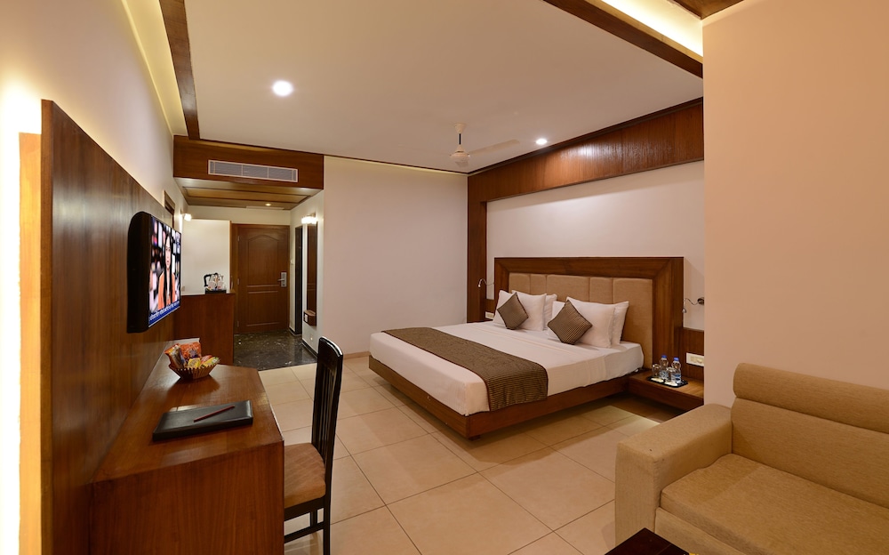 Lords Inn Somnath 21/60