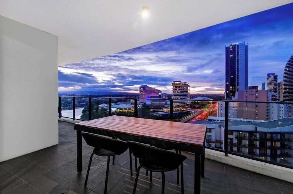Broadbeach Skyline 3 Bedroom Retreat 14/20