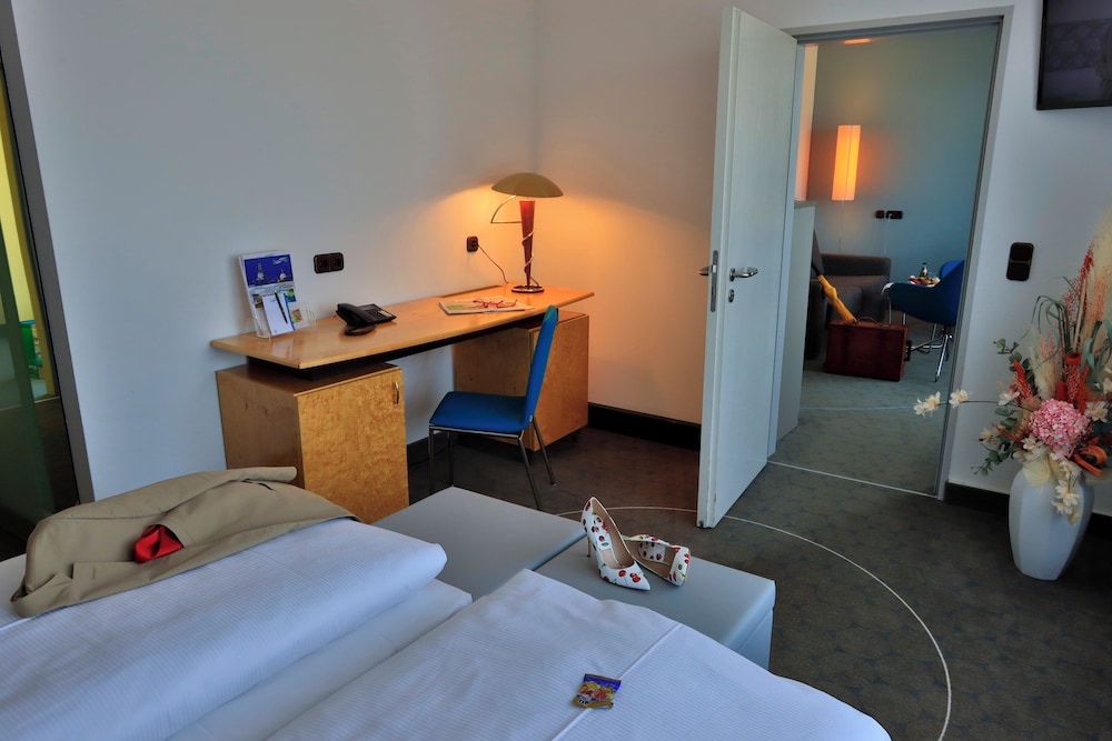 Hotel Am Terrassenufer 22/60