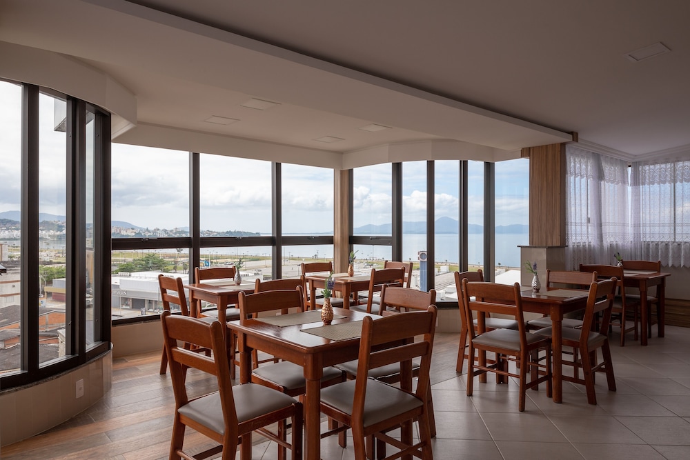 Slim Hotel Sao Jose Zion 50/64
