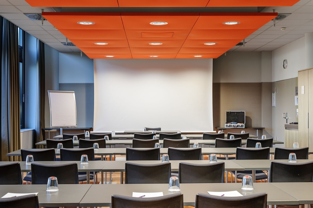 Novotel Munchen Airport 42/50