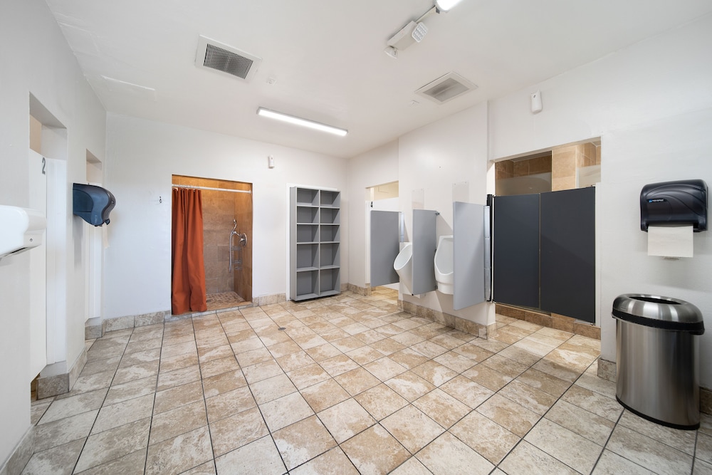 Samesun Hollywood (formerly Walk of Fame Hostel) 10/50