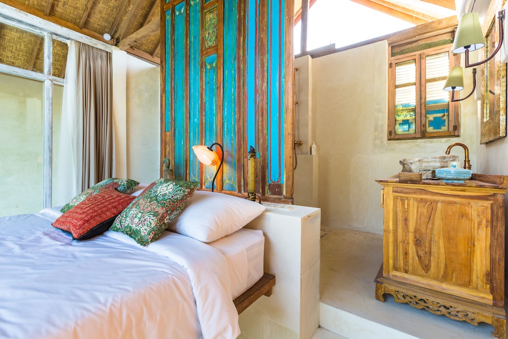 Boho Bingin Beach 11/50