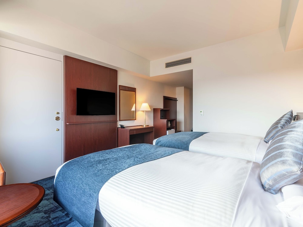 Renovated, Connecting, 4 Beds, Twin Beds 3/5
