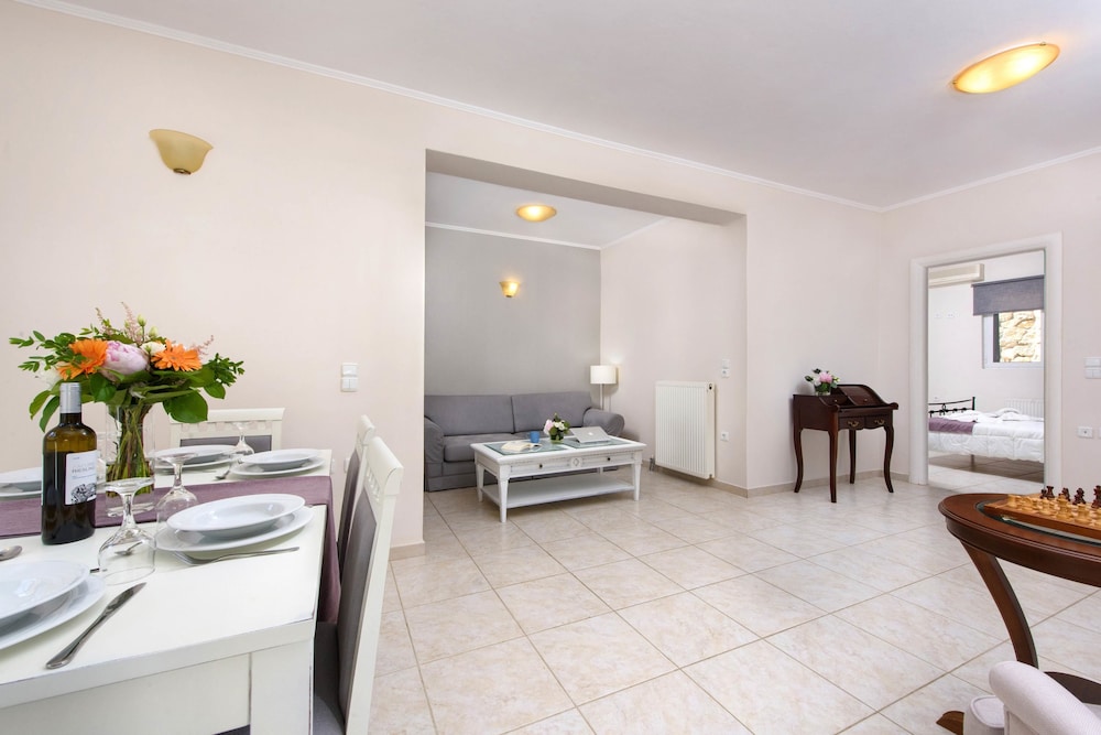 Villa Lemonia 28/50